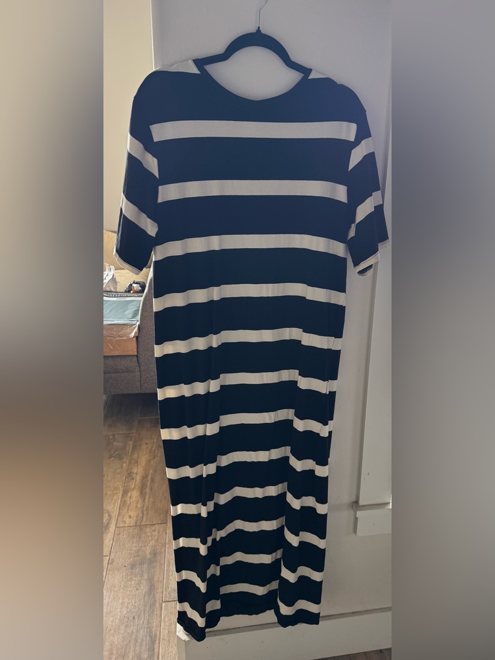 Women’s  Black and White Striped Short Sleeve Shirt Dress